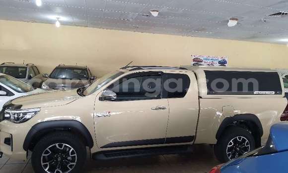 Buy Used Toyota Hilux White Car in Chikwawa in Chikwawa Buy Used Toyota Hilux White Car in Chikwawa in Chikwawa
