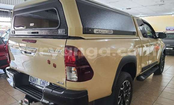 Buy Used Toyota Hilux White Car in Chikwawa in Chikwawa Buy Used Toyota Hilux White Car in Chikwawa in Chikwawa
