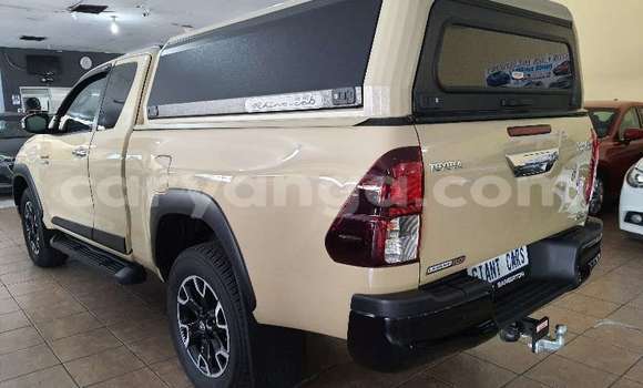 Buy Used Toyota Hilux White Car in Chikwawa in Chikwawa Buy Used Toyota Hilux White Car in Chikwawa in Chikwawa
