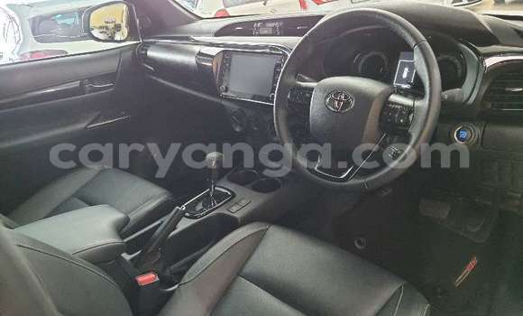 Buy Used Toyota Hilux White Car in Chikwawa in Chikwawa Buy Used Toyota Hilux White Car in Chikwawa in Chikwawa