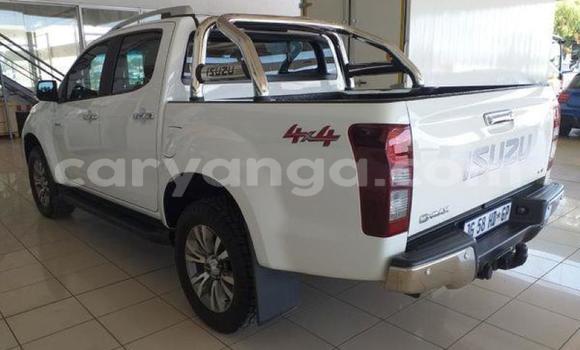 Nunua Ilio tumika Isuzu D–MAX White Gari ndani ya Blantyre nchini Malawi Nunua Ilio tumika Isuzu D–MAX White Gari ndani ya Blantyre nchini Malawi
