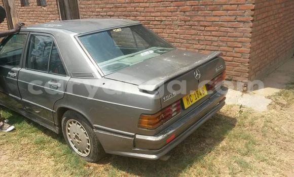 Buy Used Mercedes‒Benz 190 Black Car in Limbe in Malawi