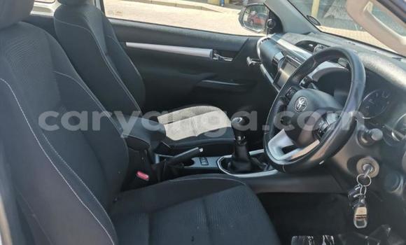 Nunua Ilio tumika Toyota Hilux White Gari ndani ya Blantyre nchini Malawi Nunua Ilio tumika Toyota Hilux White Gari ndani ya Blantyre nchini Malawi