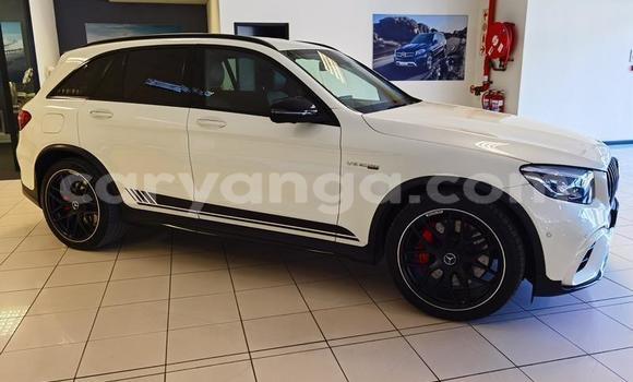Nunua Ilio tumika Mercedes‒Benz AMG GLC Coupe White Gari ndani ya Blantyre nchini Malawi Nunua Ilio tumika Mercedes‒Benz AMG GLC Coupe White Gari ndani ya Blantyre nchini Malawi