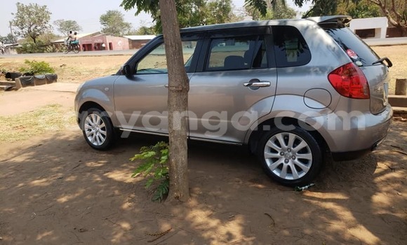 Nunua Ilio tumika Mazda Verisa Silver Gari ndani ya Blantyre nchini Malawi Nunua Ilio tumika Mazda Verisa Silver Gari ndani ya Blantyre nchini Malawi