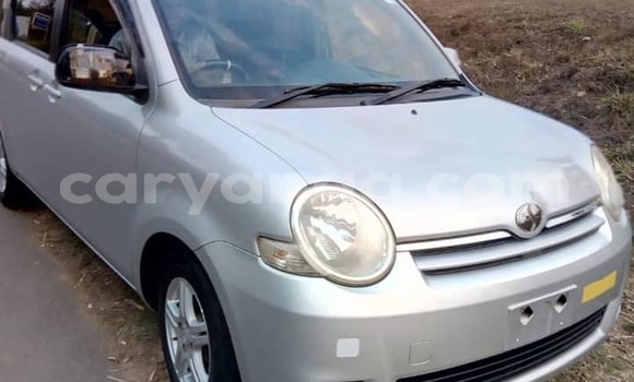 Buy Used Toyota Sienta Silver Car in Blantyre in Malawi Buy Used Toyota Sienta Silver Car in Blantyre in Malawi
