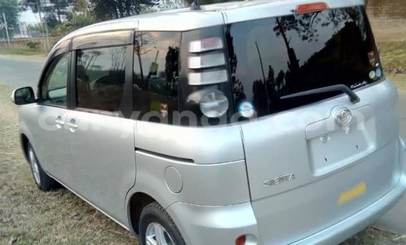Buy Used Toyota Sienta Silver Car in Blantyre in Malawi Buy Used Toyota Sienta Silver Car in Blantyre in Malawi