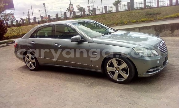 Buy Used Mercedes‒Benz E–Class Silver Car in Blantyre in Malawi Buy Used Mercedes‒Benz E–Class Silver Car in Blantyre in Malawi