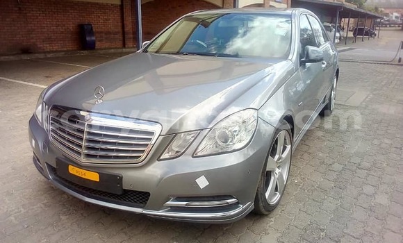 Buy Used Mercedes‒Benz E–Class Silver Car in Blantyre in Malawi Buy Used Mercedes‒Benz E–Class Silver Car in Blantyre in Malawi