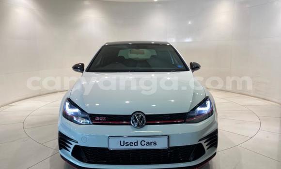 Nunua Ilio tumika Volkswagen Golf GTI White Gari ndani ya Blantyre nchini Malawi Nunua Ilio tumika Volkswagen Golf GTI White Gari ndani ya Blantyre nchini Malawi
