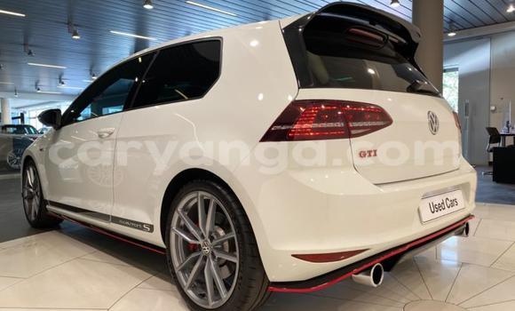 Nunua Ilio tumika Volkswagen Golf GTI White Gari ndani ya Blantyre nchini Malawi Nunua Ilio tumika Volkswagen Golf GTI White Gari ndani ya Blantyre nchini Malawi