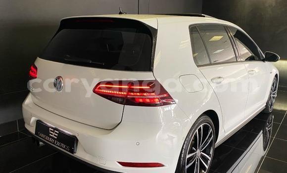 Nunua Ilio tumika Volkswagen Golf White Gari ndani ya Blantyre nchini Malawi Nunua Ilio tumika Volkswagen Golf White Gari ndani ya Blantyre nchini Malawi