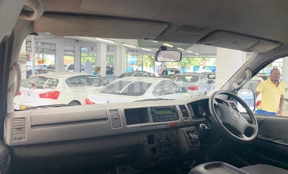 Nunua Ilio tumika Toyota Hiace White Gari ndani ya Blantyre nchini Malawi Nunua Ilio tumika Toyota Hiace White Gari ndani ya Blantyre nchini Malawi