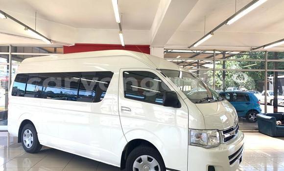 Nunua Ilio tumika Toyota Hiace White Gari ndani ya Blantyre nchini Malawi Nunua Ilio tumika Toyota Hiace White Gari ndani ya Blantyre nchini Malawi