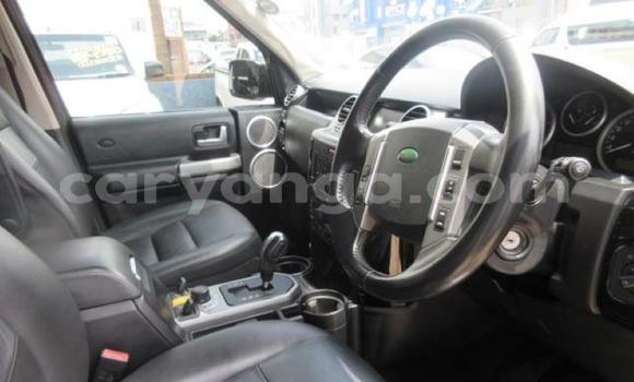 Buy Used Land Rover Discovery White Car in Lilongwe in Malawi Buy Used Land Rover Discovery White Car in Lilongwe in Malawi